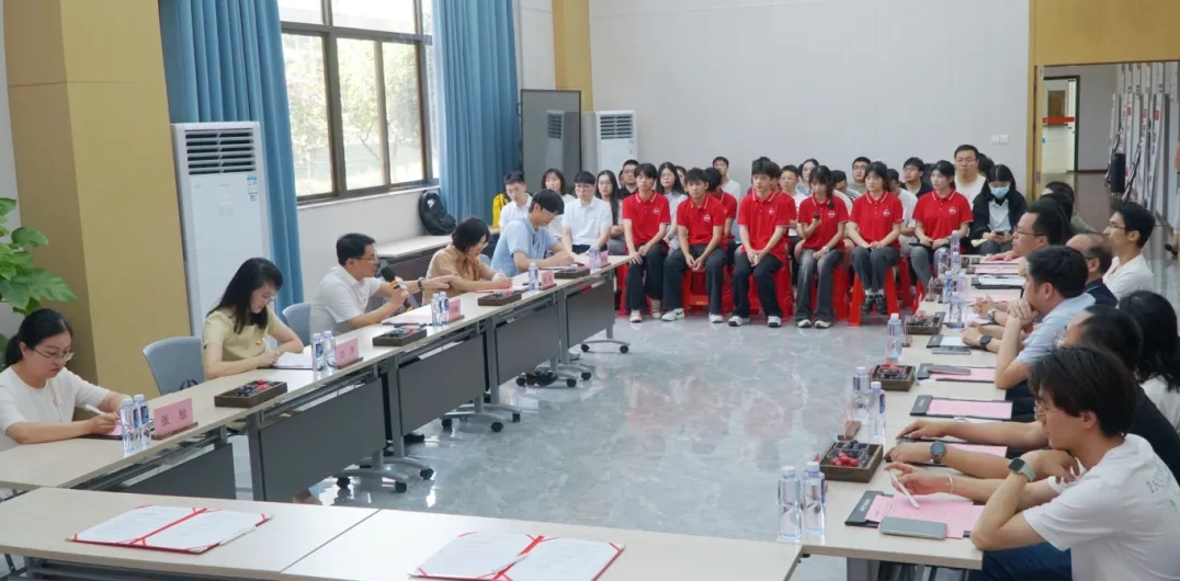 http://m.wuliu123.com.cn/Upload/ueditor/1751860744298055.png