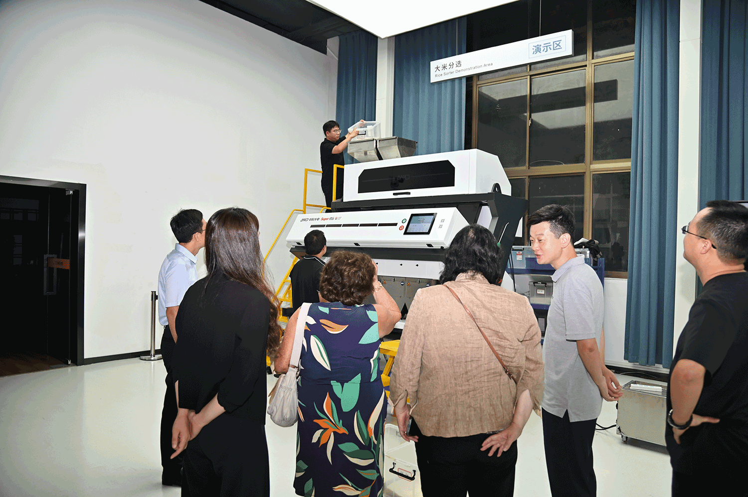 http://m.wuliu123.com.cn/Upload/ueditor/1758787602677957.png